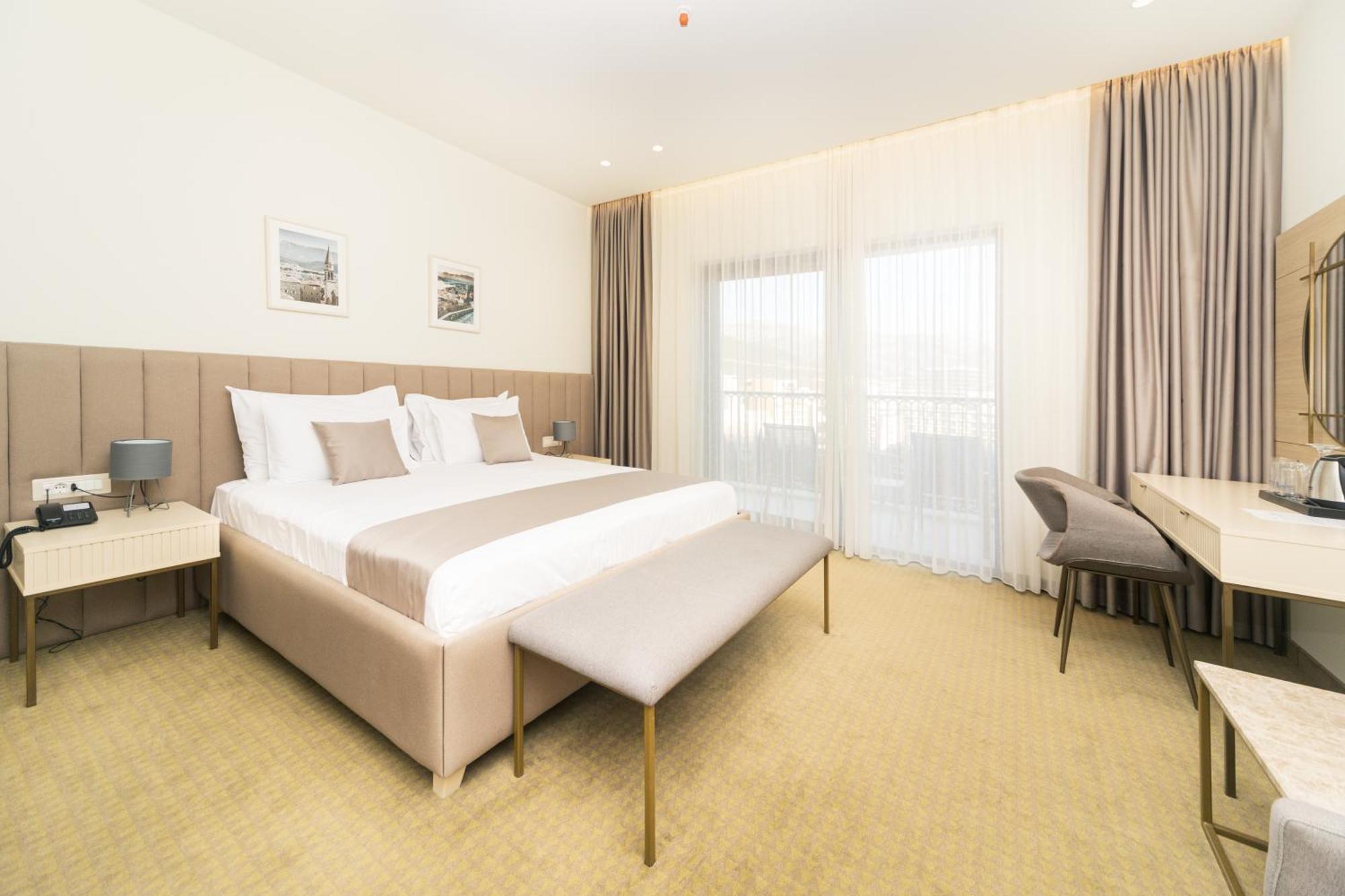 Hotel Pima Budva Bagian luar foto