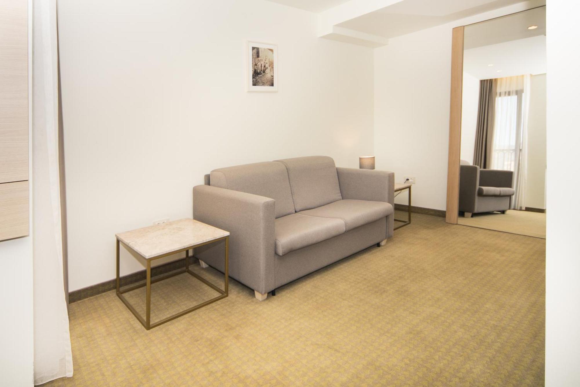 Hotel Pima Budva Bagian luar foto