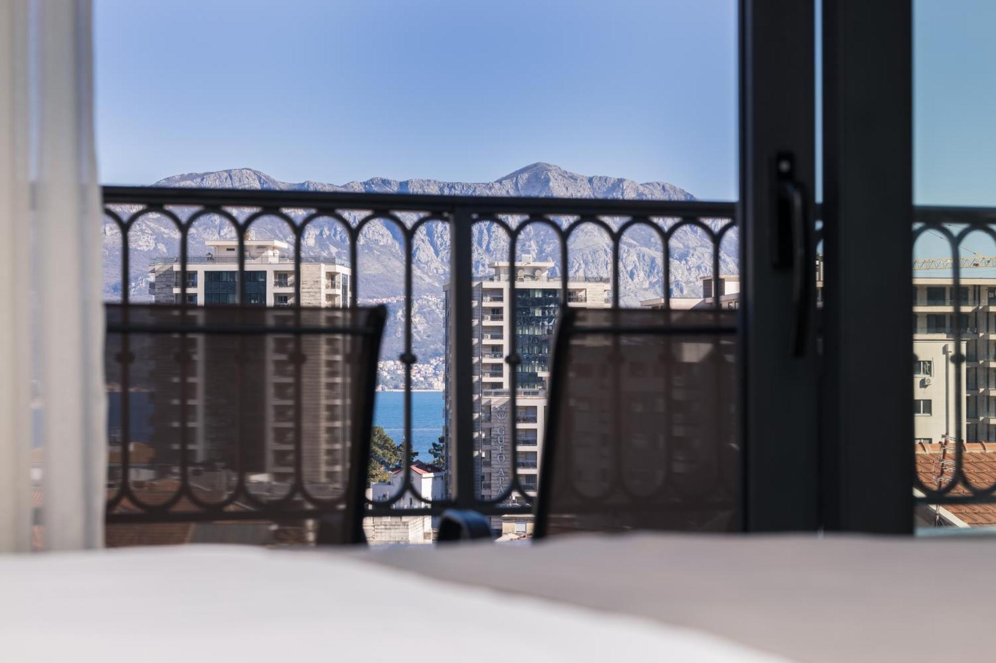 Hotel Pima Budva Bagian luar foto
